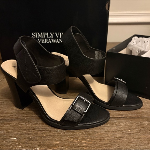 Simply Vera Vera Wang Shoes - Simply Vera Vera Wang Black Heeled Sandals